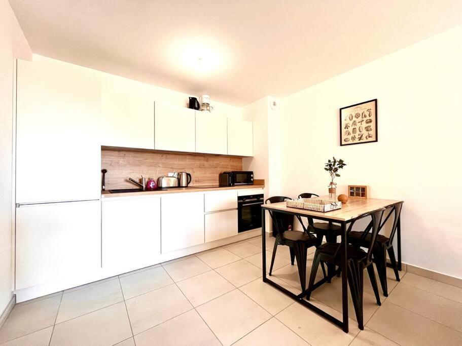 Appartement Neuf Avec Terrasse Saint-Florent  Esterno foto